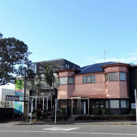 Nice Hotel New Plymouth Bagian luar foto